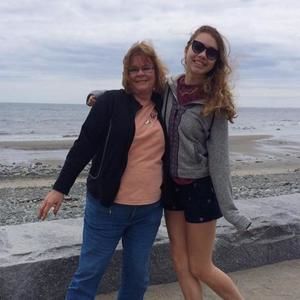 Meet your Posher, Julia